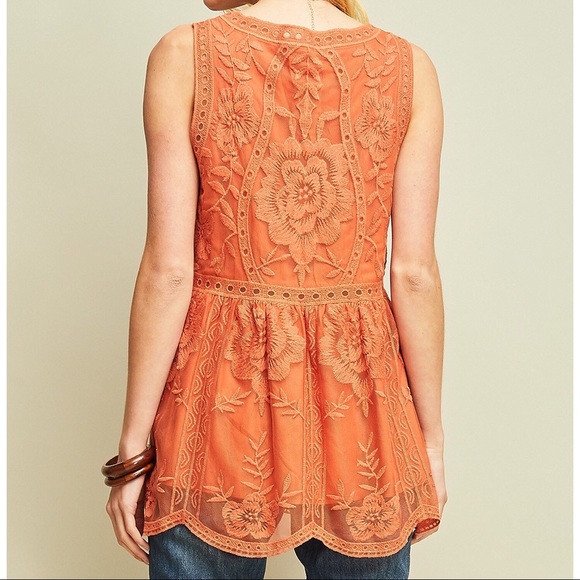Floral Embroidered Eyelet Babydoll Sleeveless Top - Picture 4 of 8
